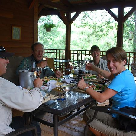 Auberge De La Riviere Matapedia - Matapedia River Lodge Routhierville Kültér fotó