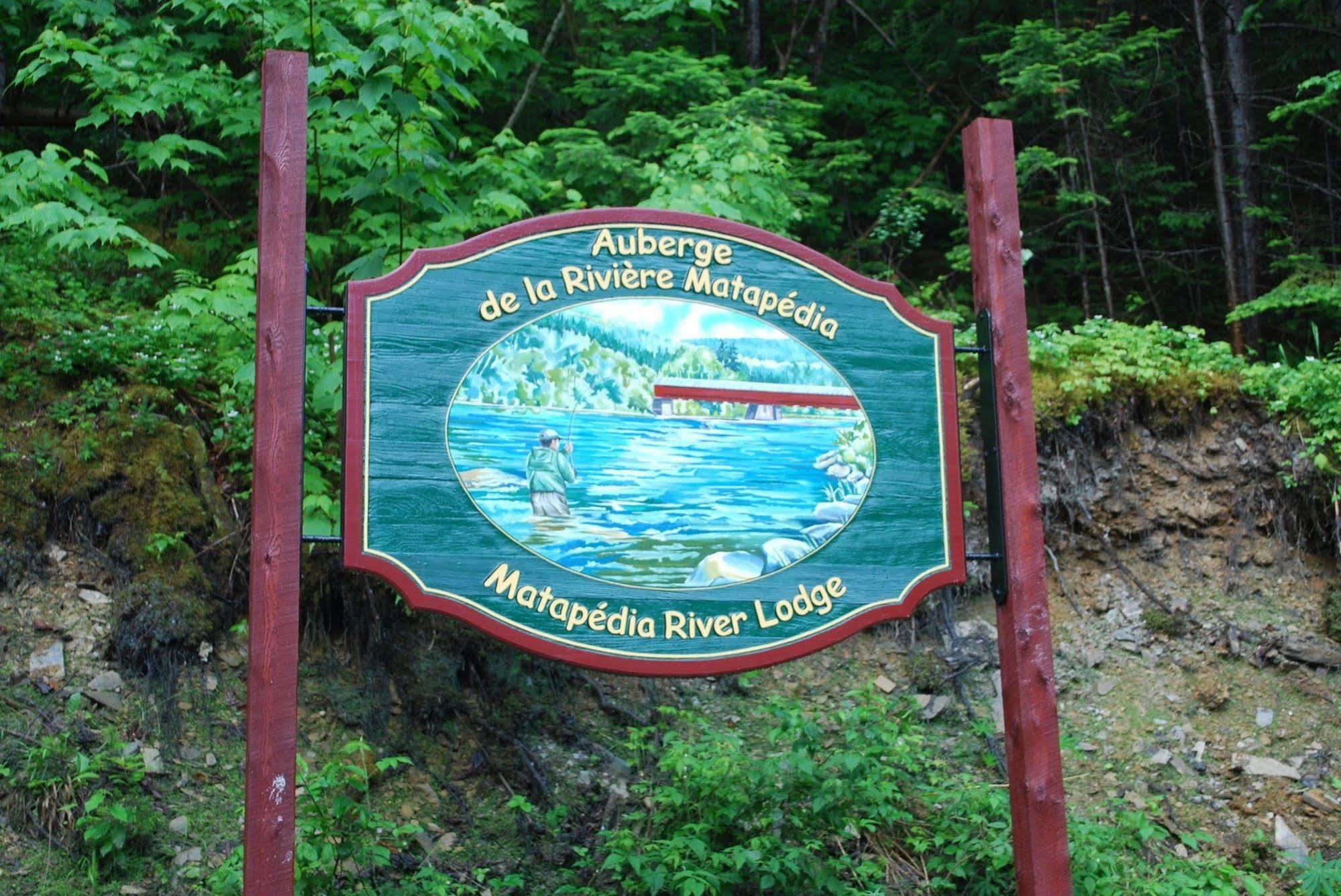 Auberge De La Riviere Matapedia - Matapedia River Lodge Routhierville Kültér fotó