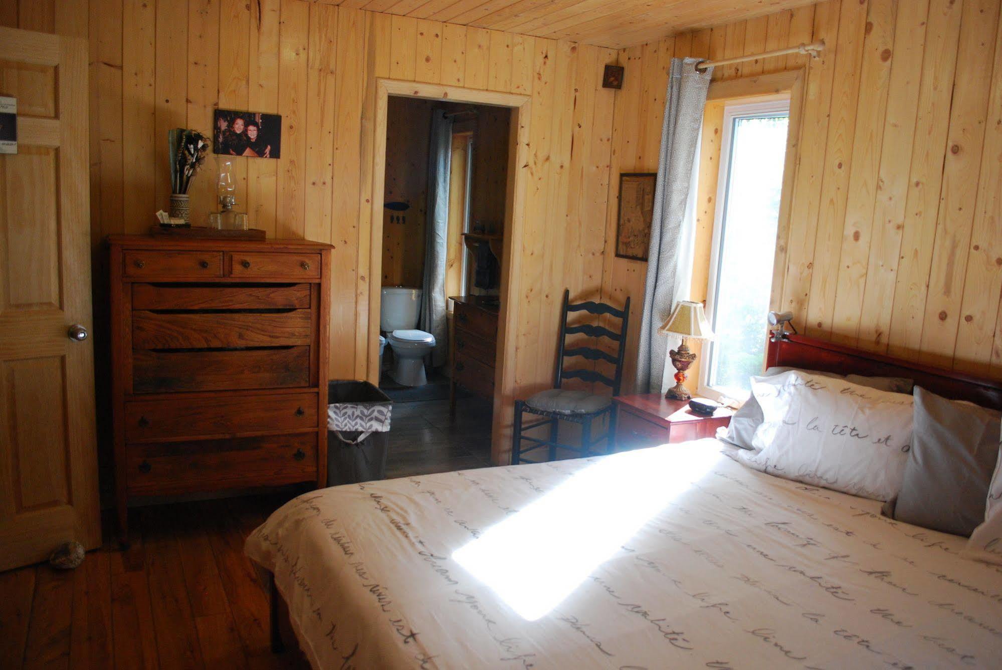 Auberge De La Riviere Matapedia - Matapedia River Lodge Routhierville Kültér fotó