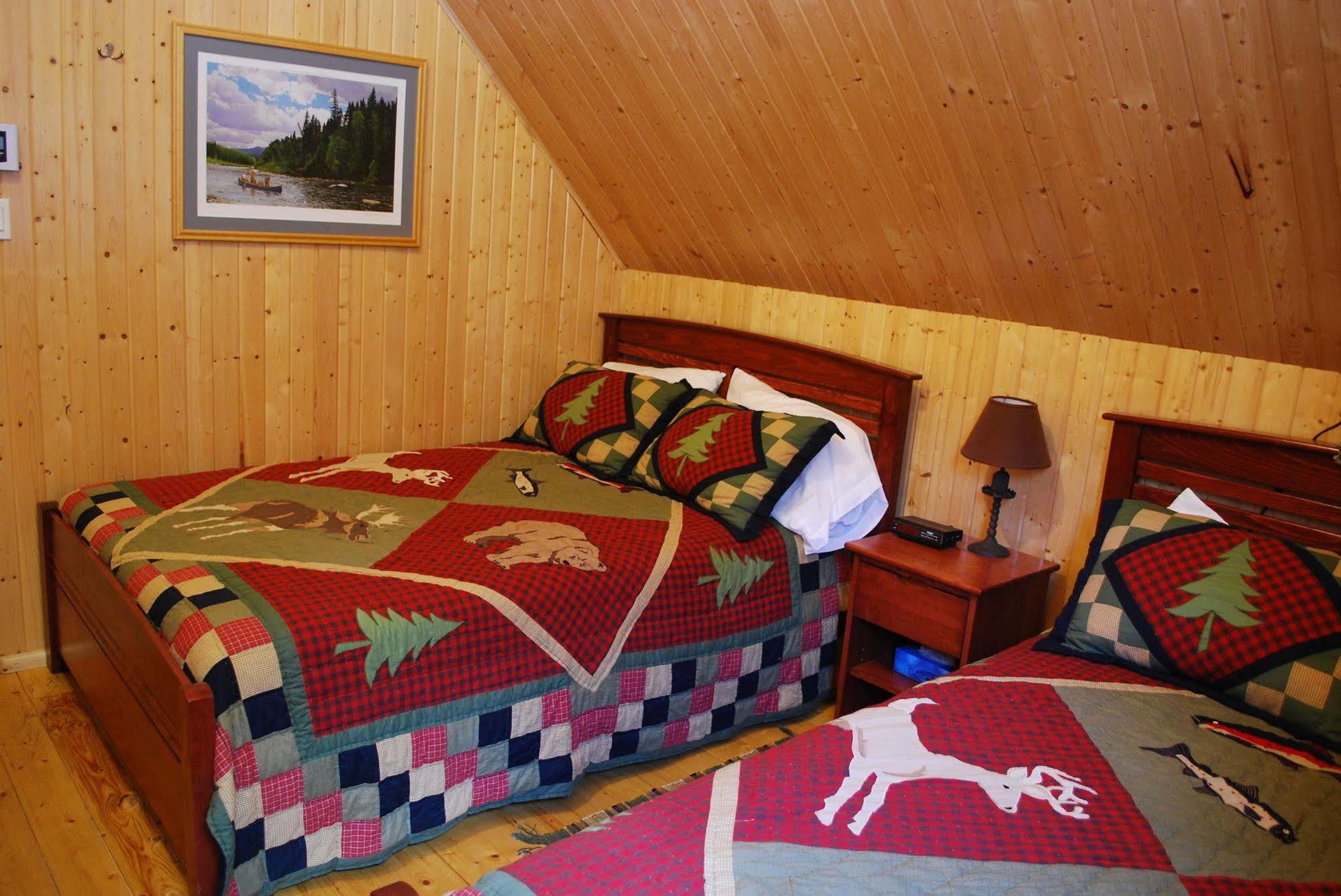 Auberge De La Riviere Matapedia - Matapedia River Lodge Routhierville Kültér fotó