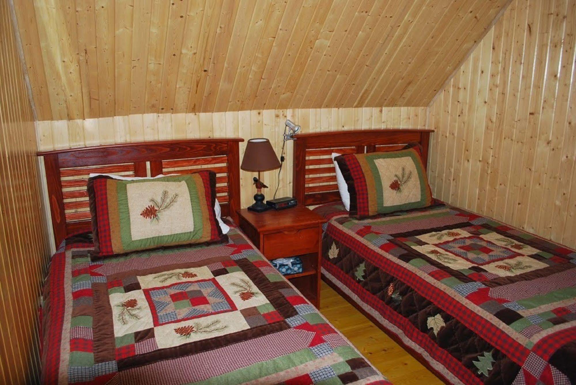 Auberge De La Riviere Matapedia - Matapedia River Lodge Routhierville Kültér fotó