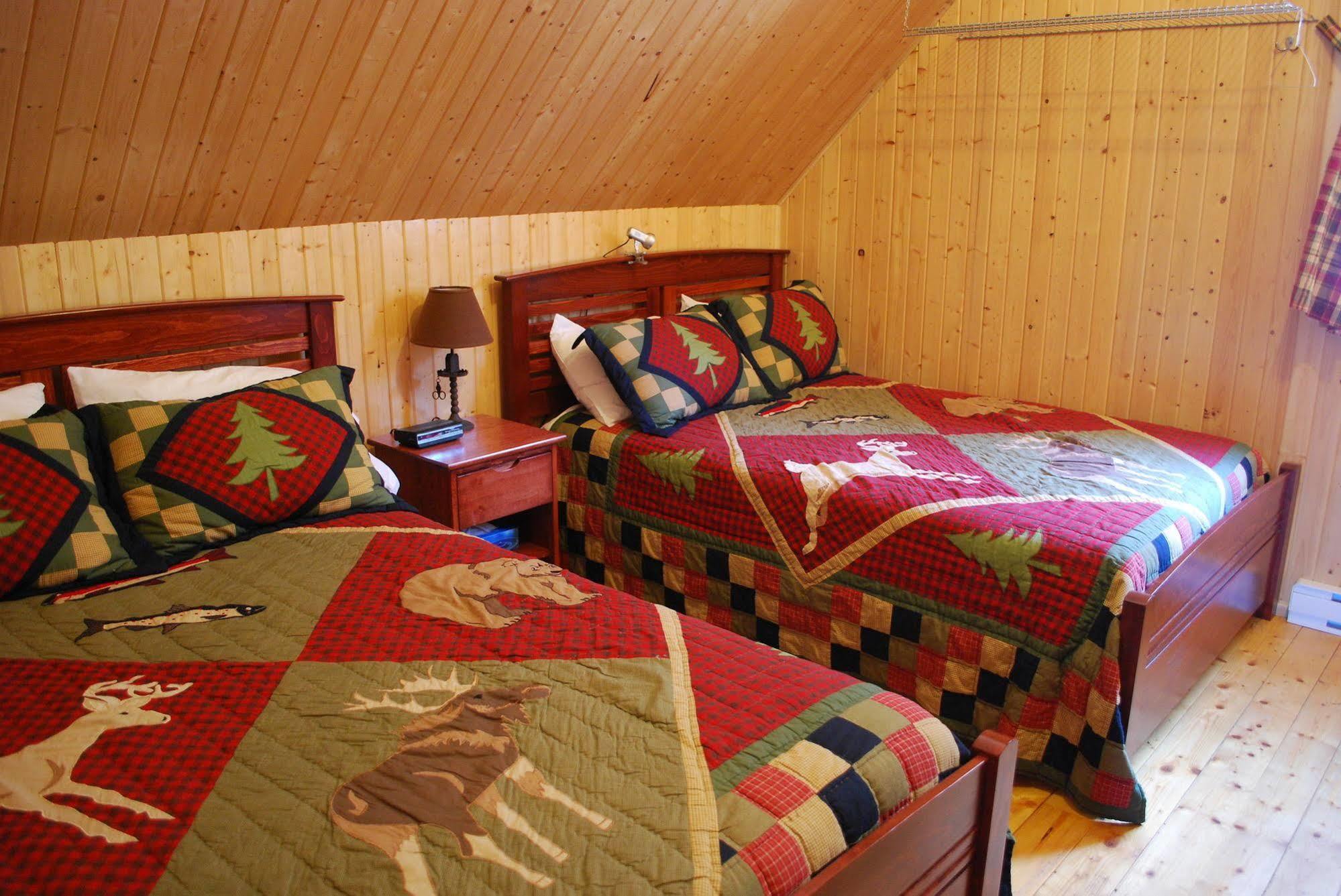 Auberge De La Riviere Matapedia - Matapedia River Lodge Routhierville Kültér fotó