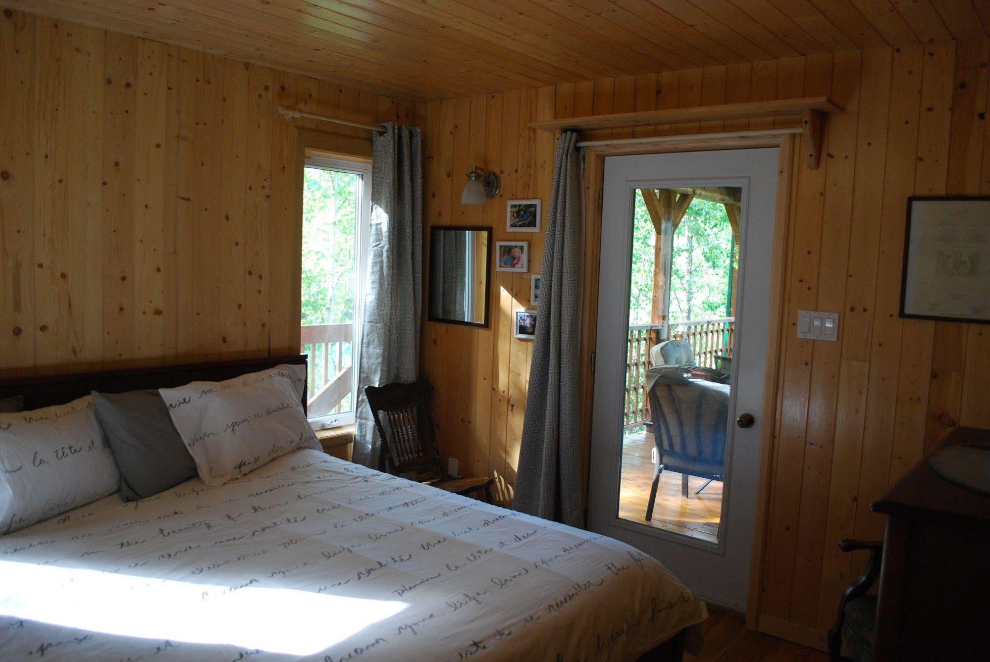 Auberge De La Riviere Matapedia - Matapedia River Lodge Routhierville Kültér fotó